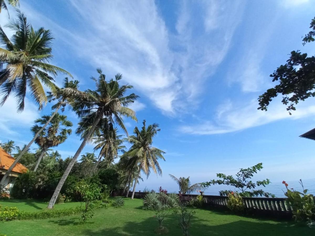 Bali North Beach B&B Tianyar Extérieur photo