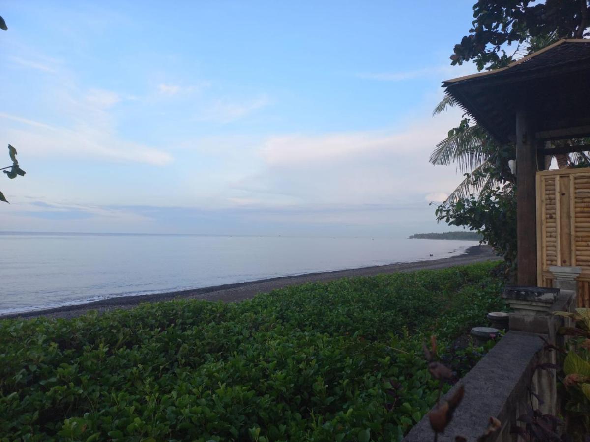 Bali North Beach B&B Tianyar Extérieur photo