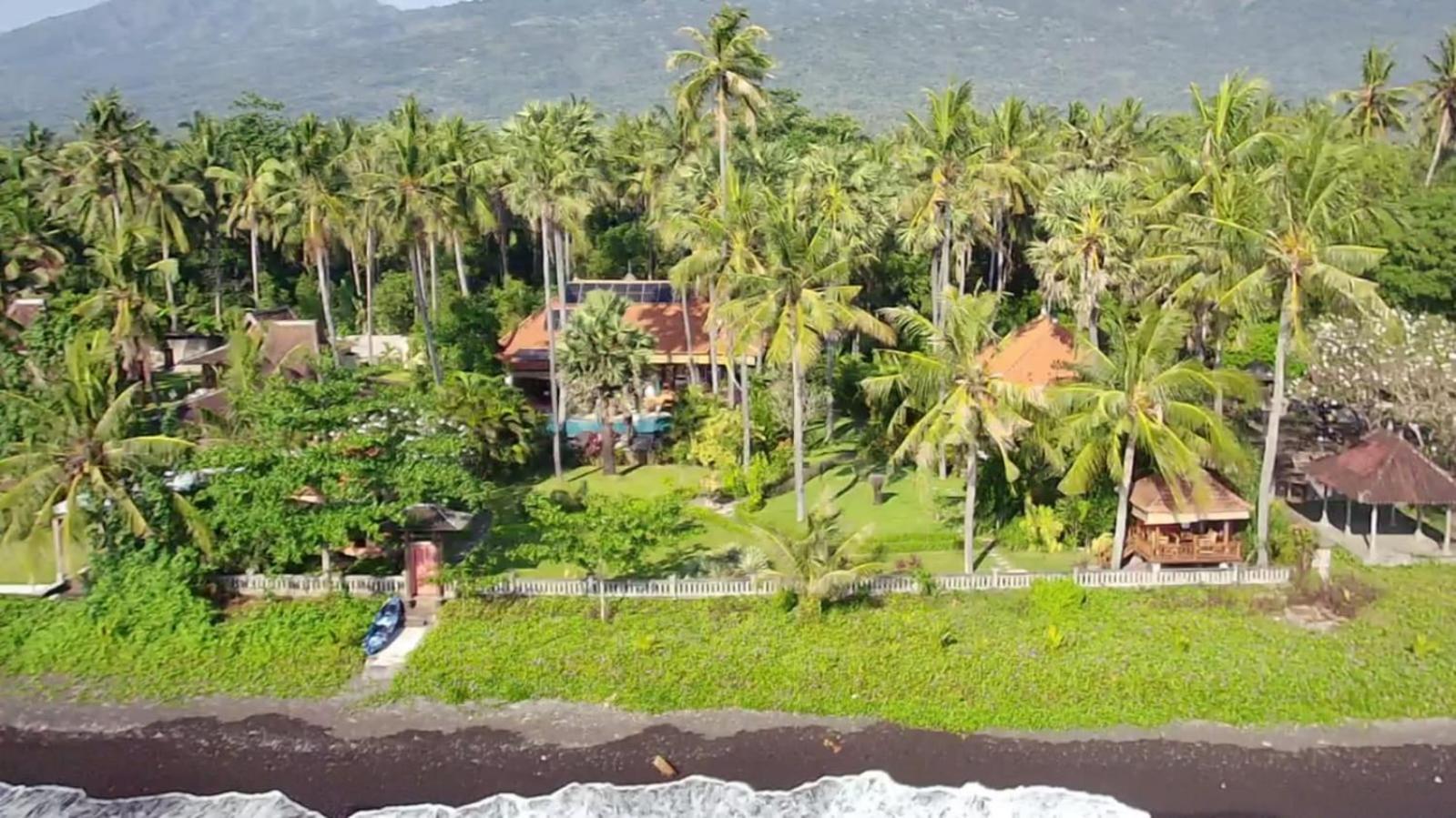 Bali North Beach B&B Tianyar Extérieur photo